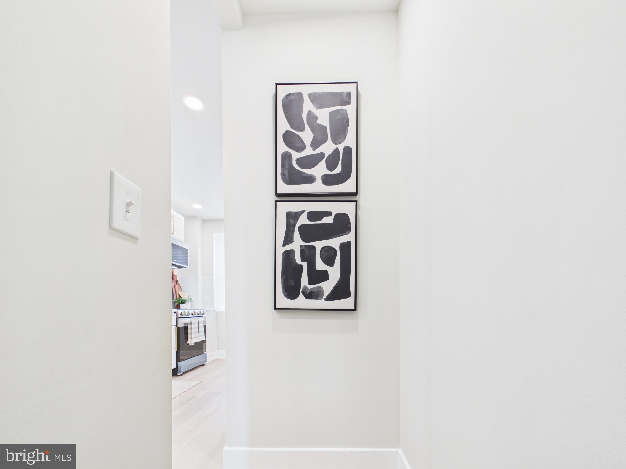 BROADWAY EAST - Residential