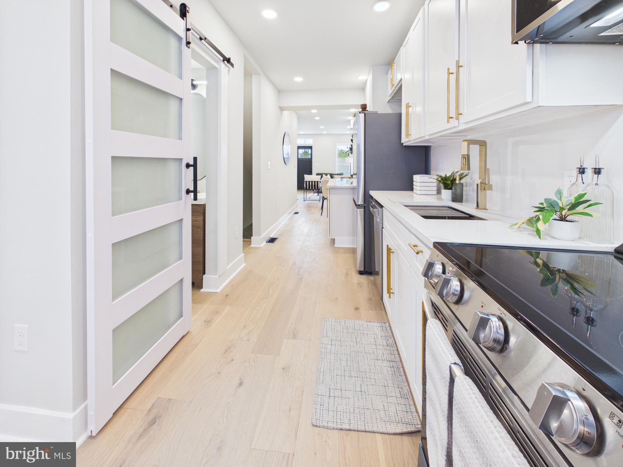 BROADWAY EAST - Residential