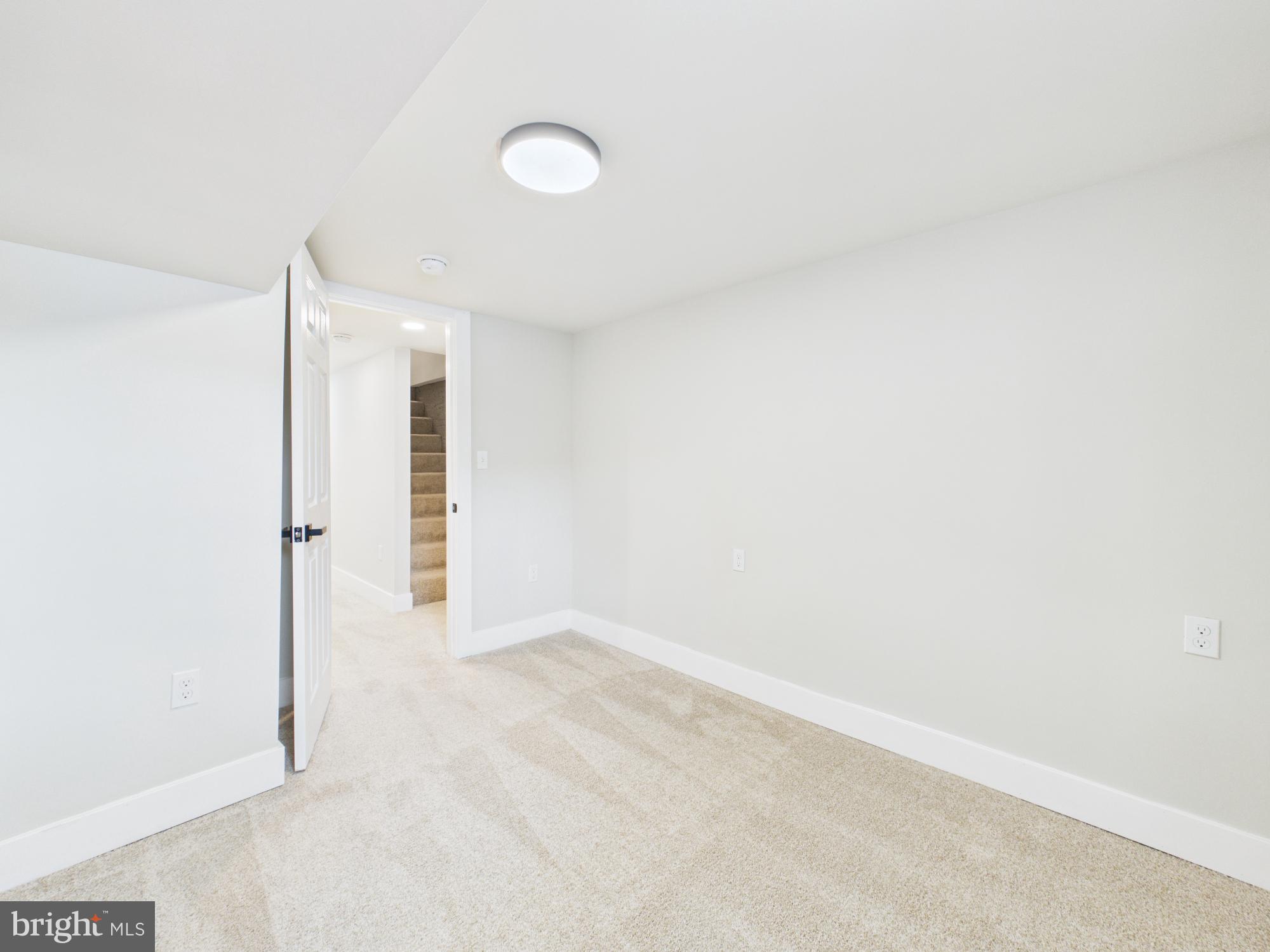 BROADWAY EAST - Residential