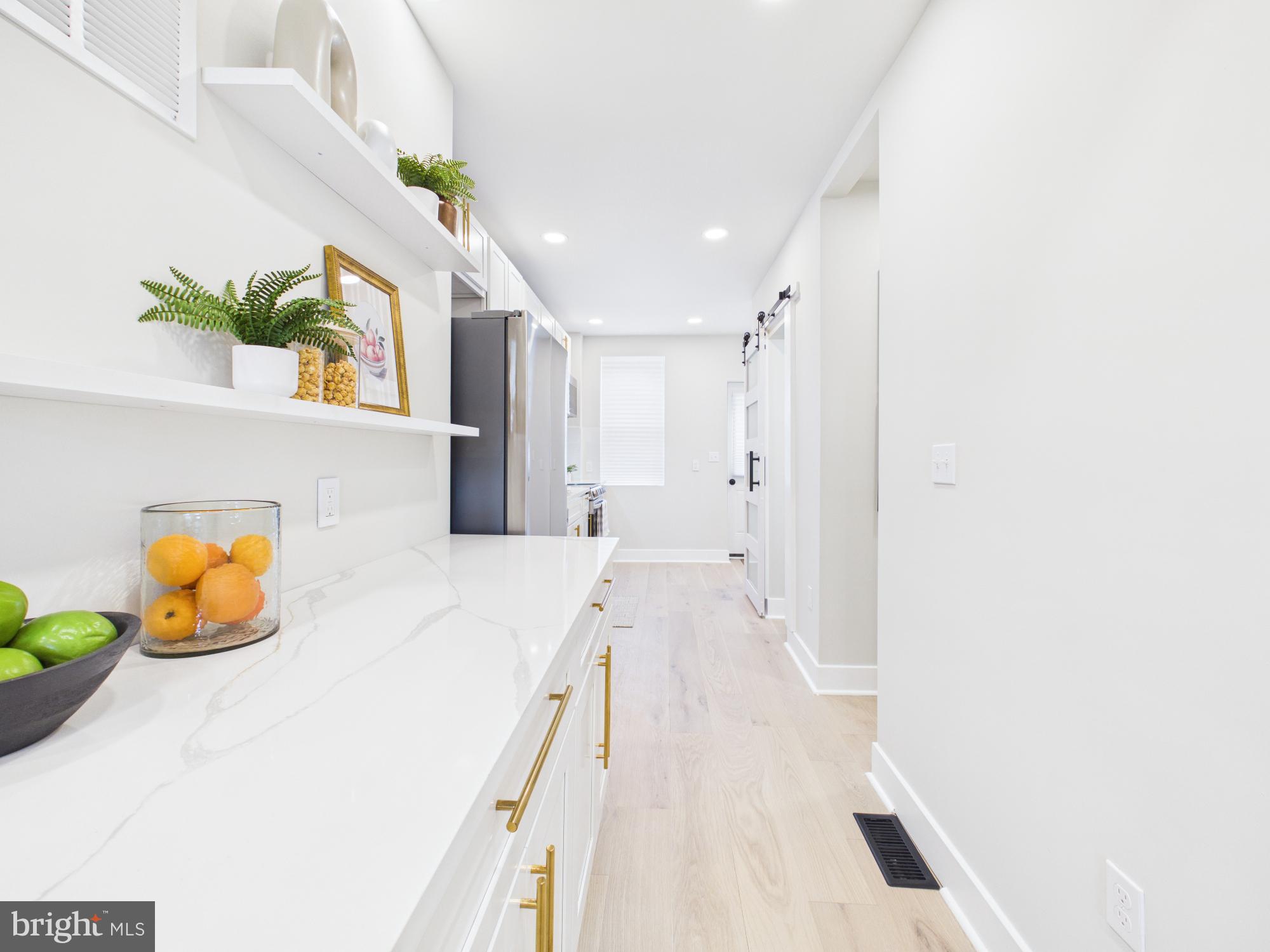 BROADWAY EAST - Residential