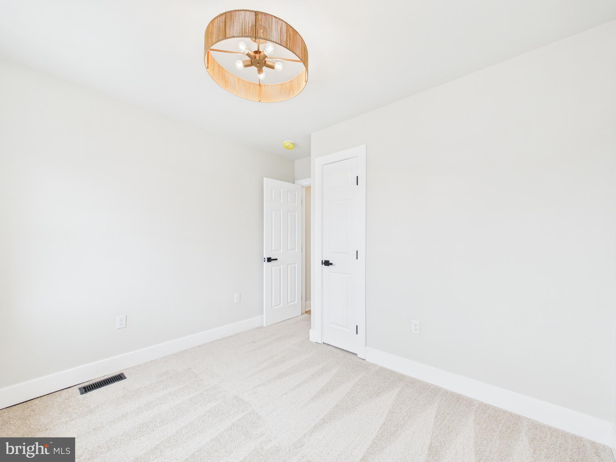 BROADWAY EAST - Residential