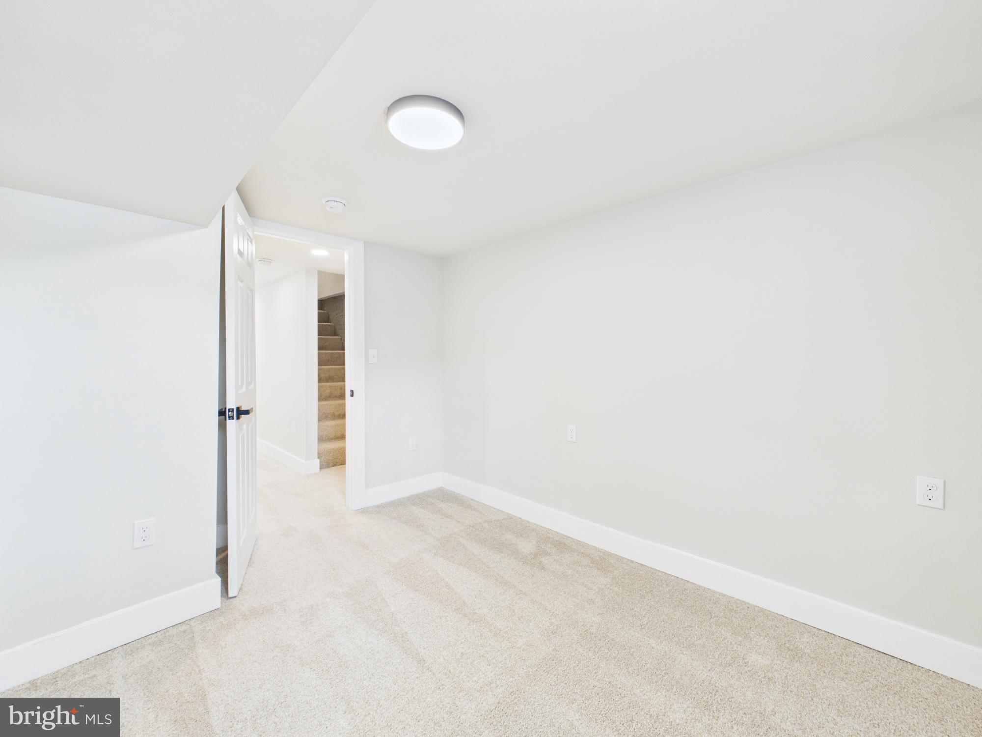 BROADWAY EAST - Residential