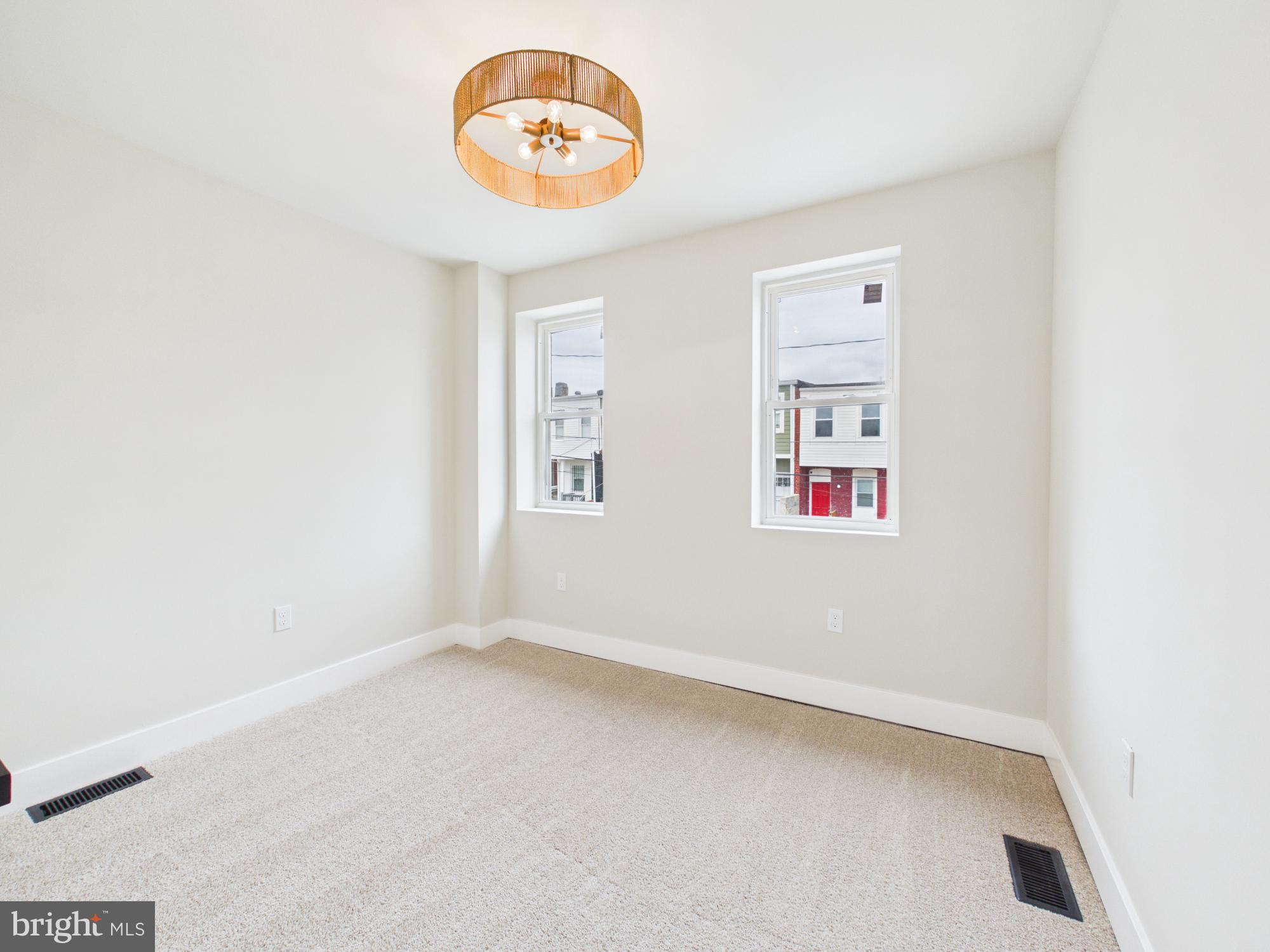 BROADWAY EAST - Residential