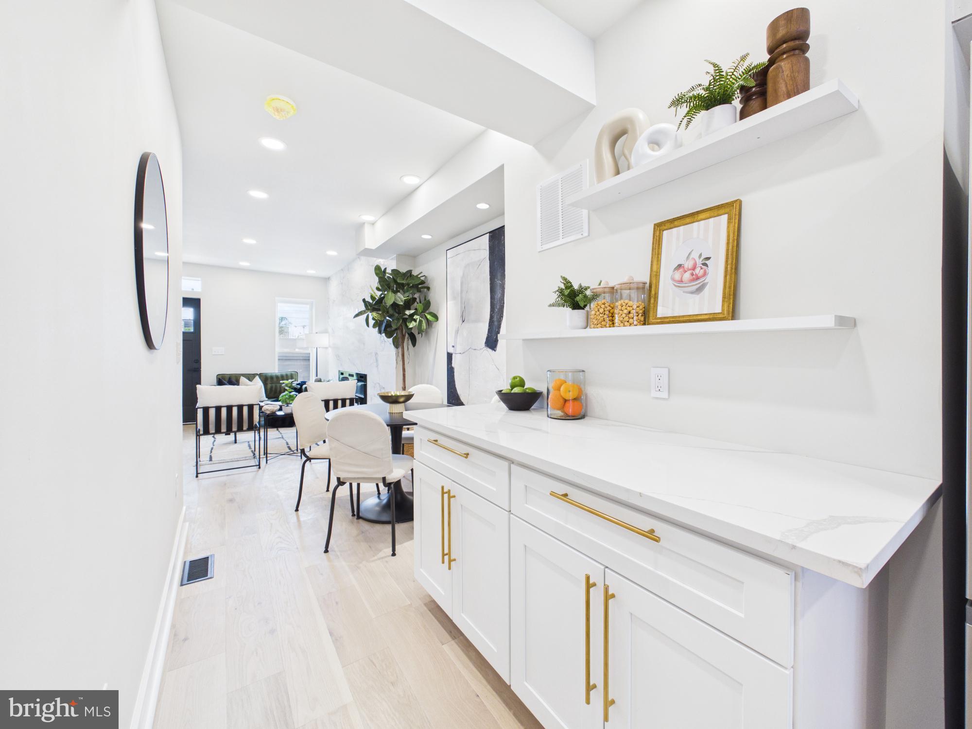 BROADWAY EAST - Residential