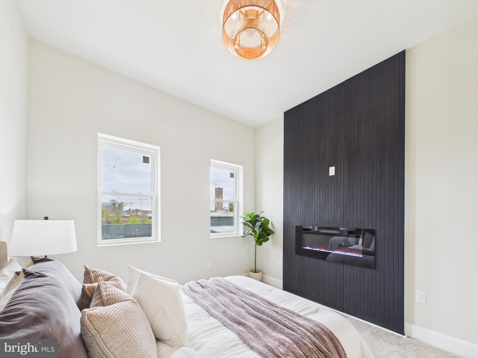 BROADWAY EAST - Residential