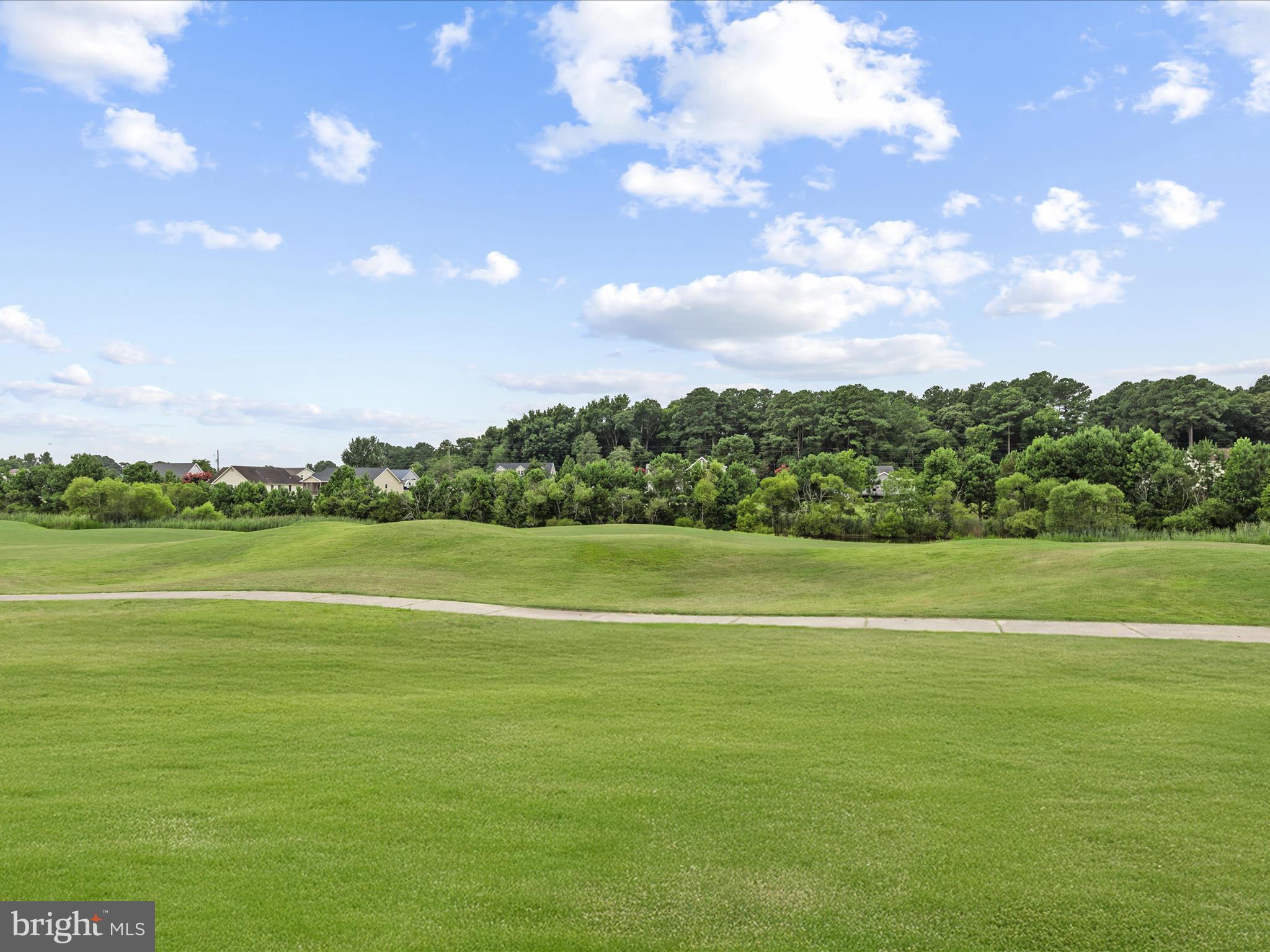 CAPTAIN'S COVE - Residential