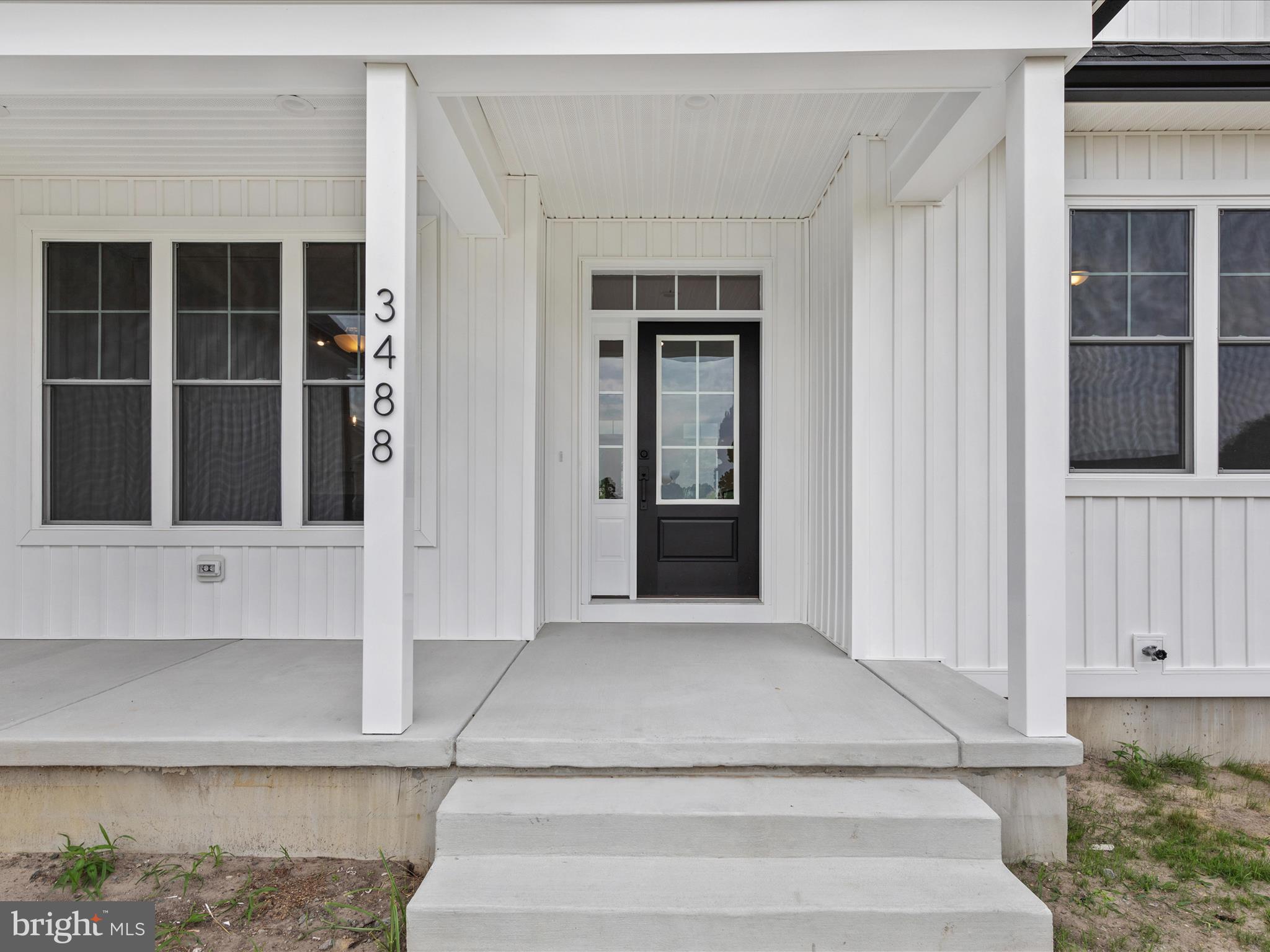 CAPTAIN'S COVE - Residential