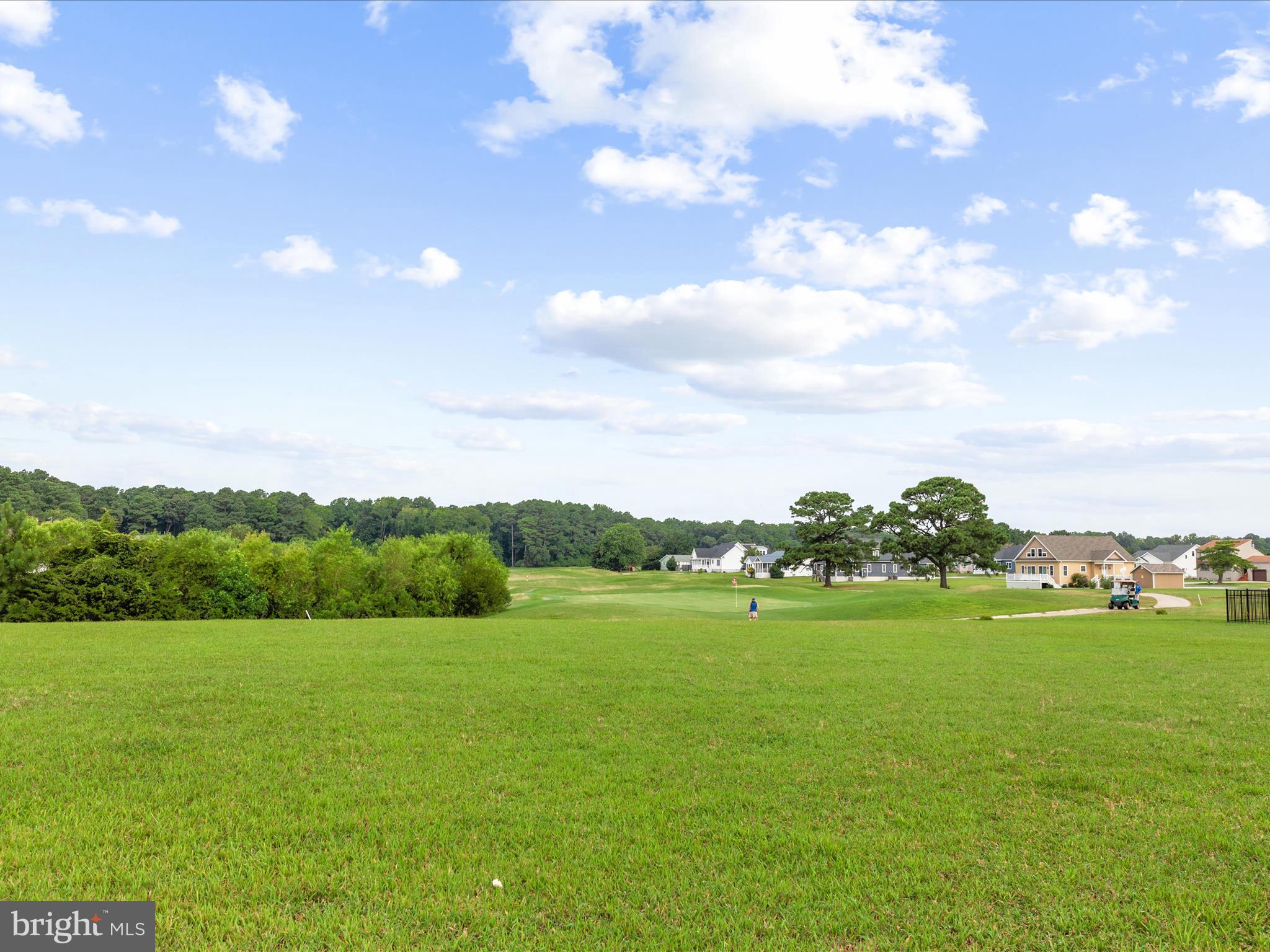 CAPTAIN'S COVE - Residential