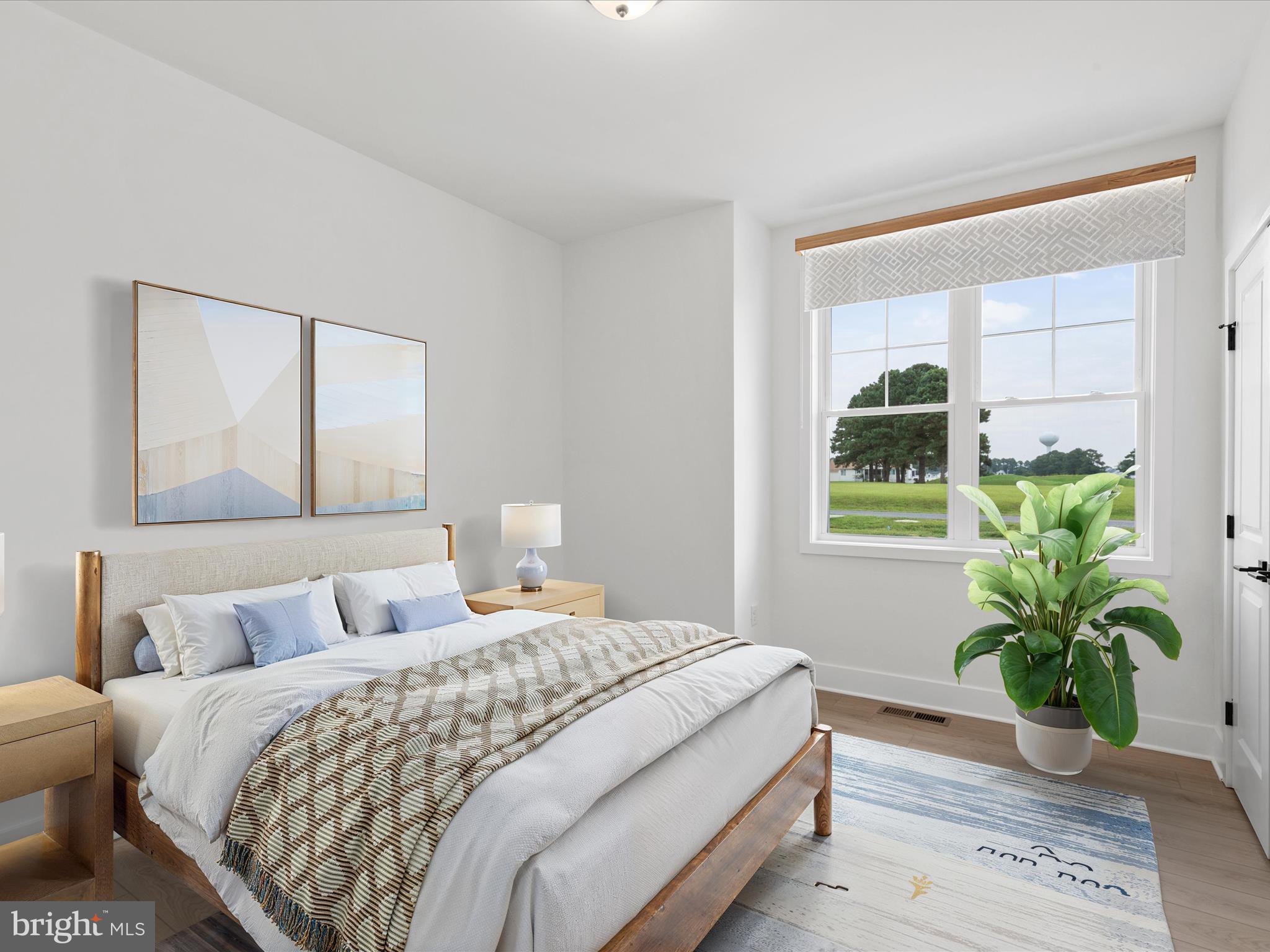 CAPTAIN'S COVE - Residential