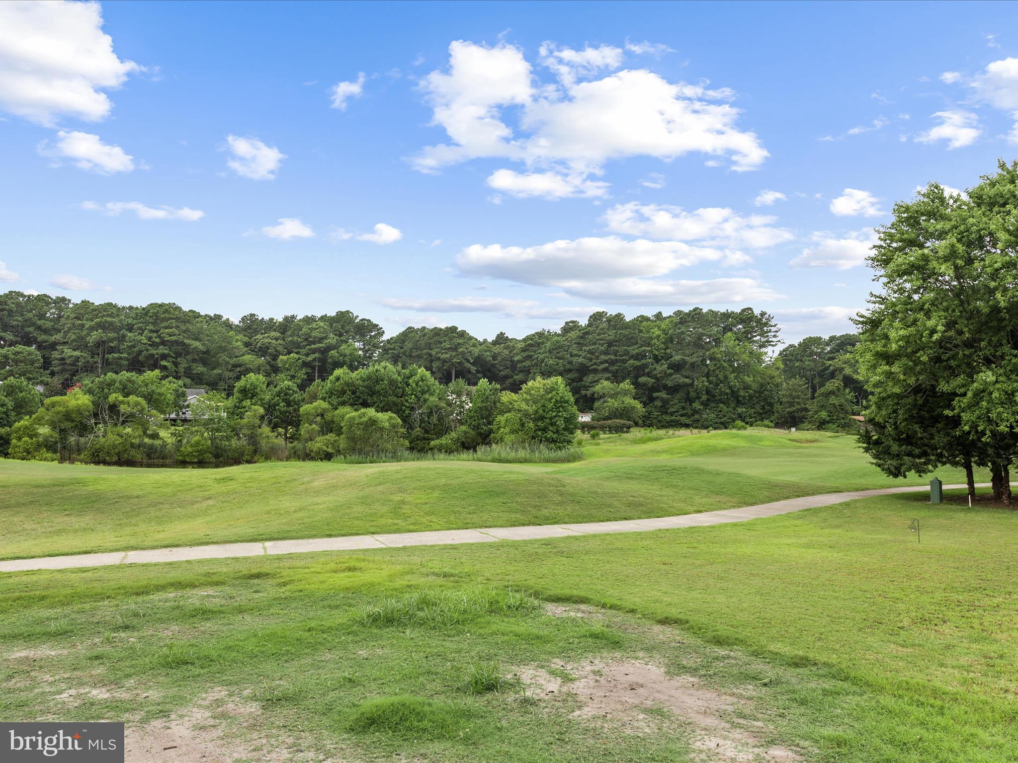 CAPTAIN'S COVE - Residential