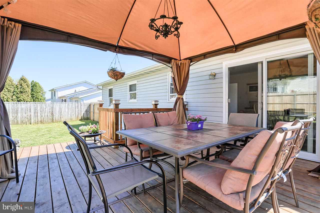 COLONIAL HILLS - Residential