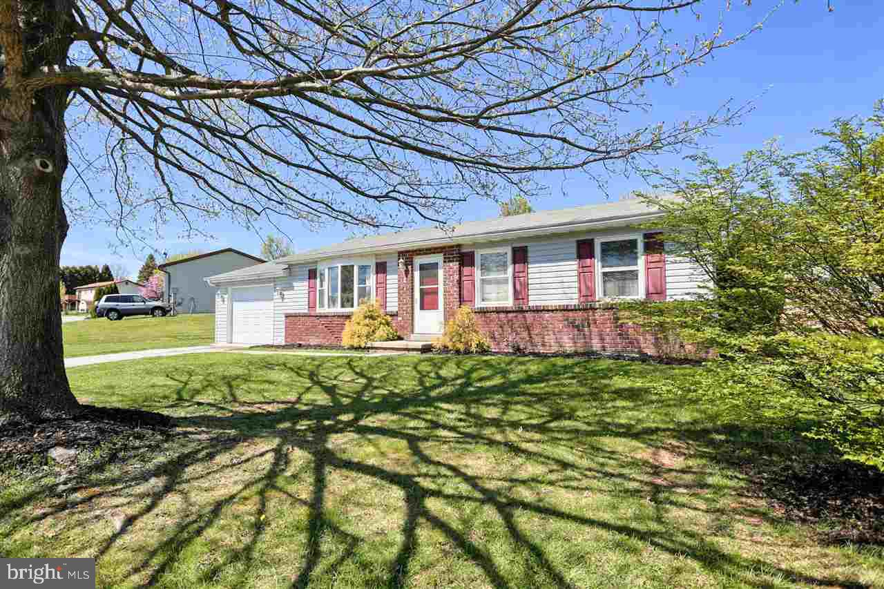 COLONIAL HILLS - Residential