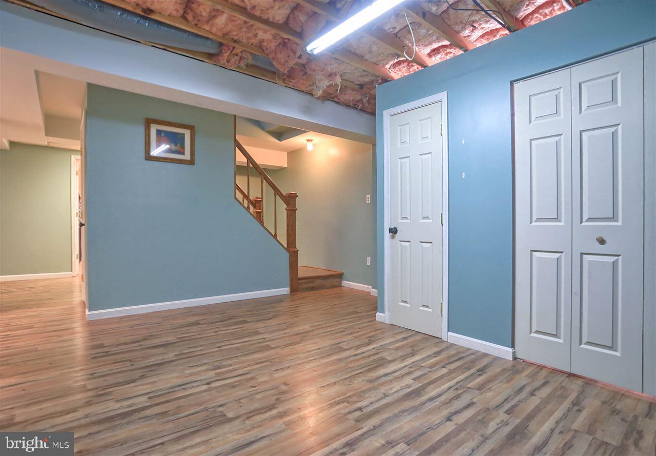 COLONIAL HILLS - Residential