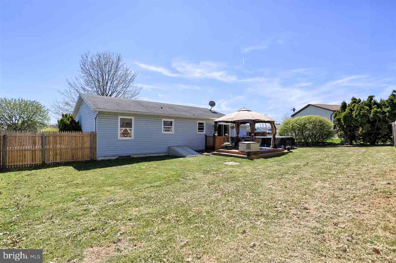 COLONIAL HILLS - Residential