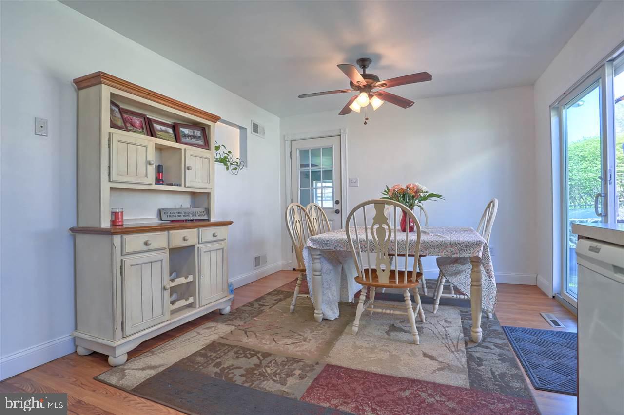 COLONIAL HILLS - Residential