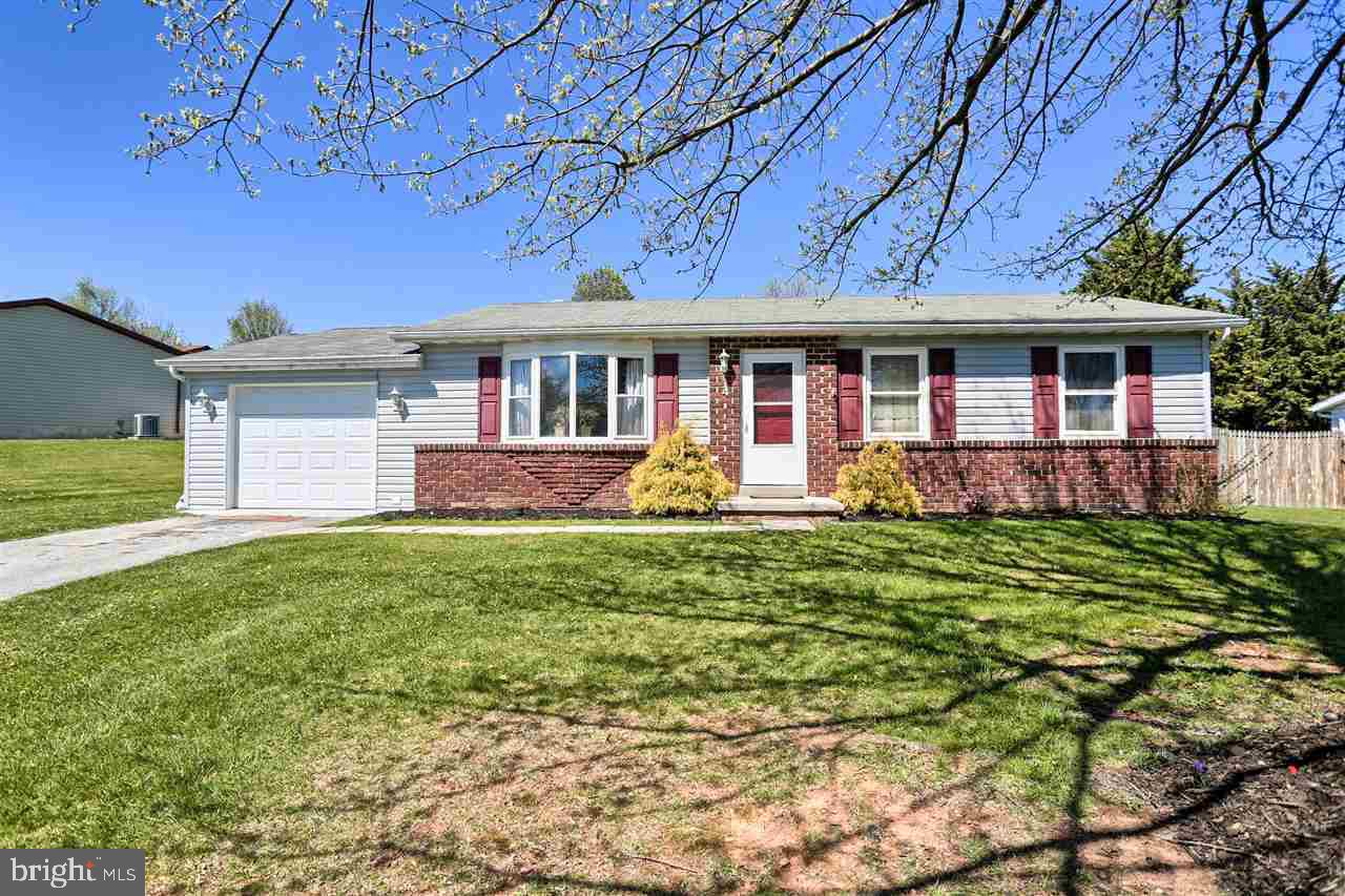 COLONIAL HILLS - Residential