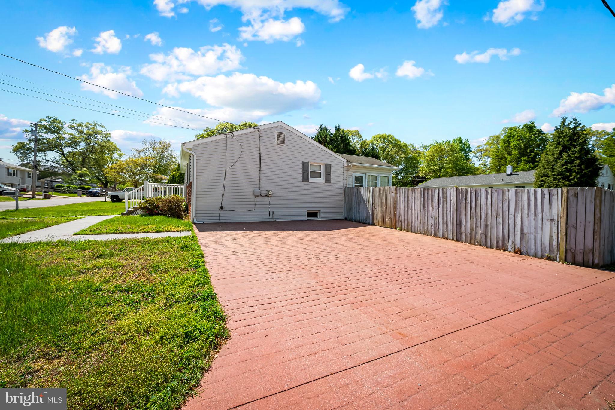 HIGH POINT - Residential