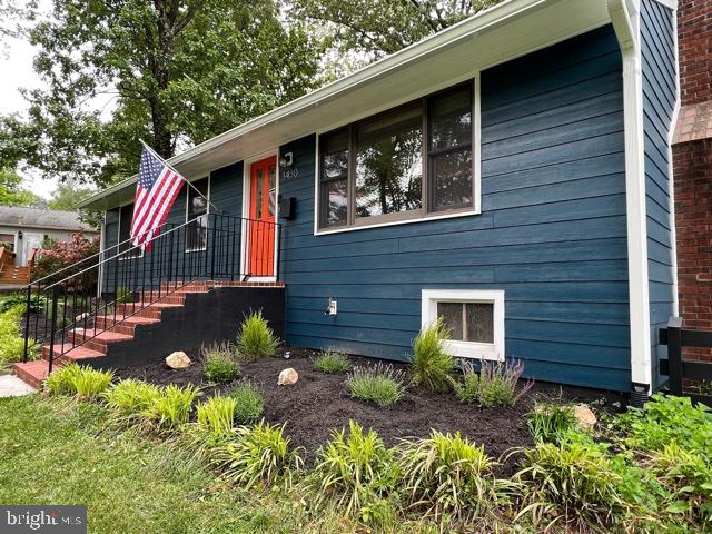 HOLMES RUN ACRES - Residential