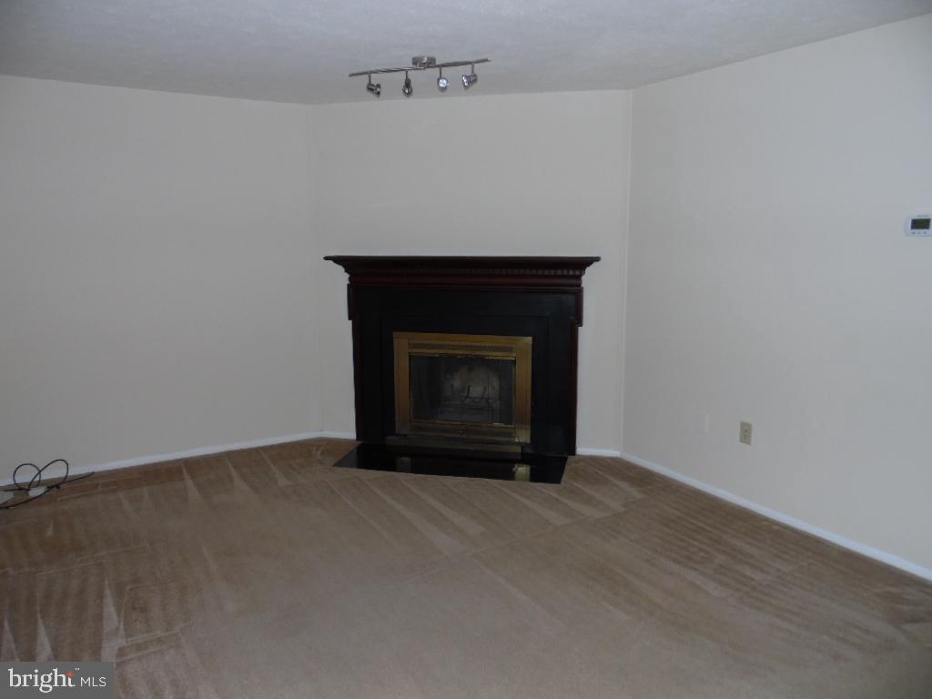 CARRINGTON - Residential Lease