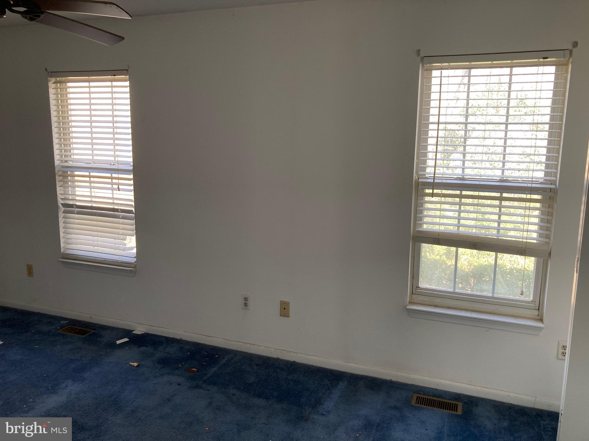 CHASE MANOR - Residential