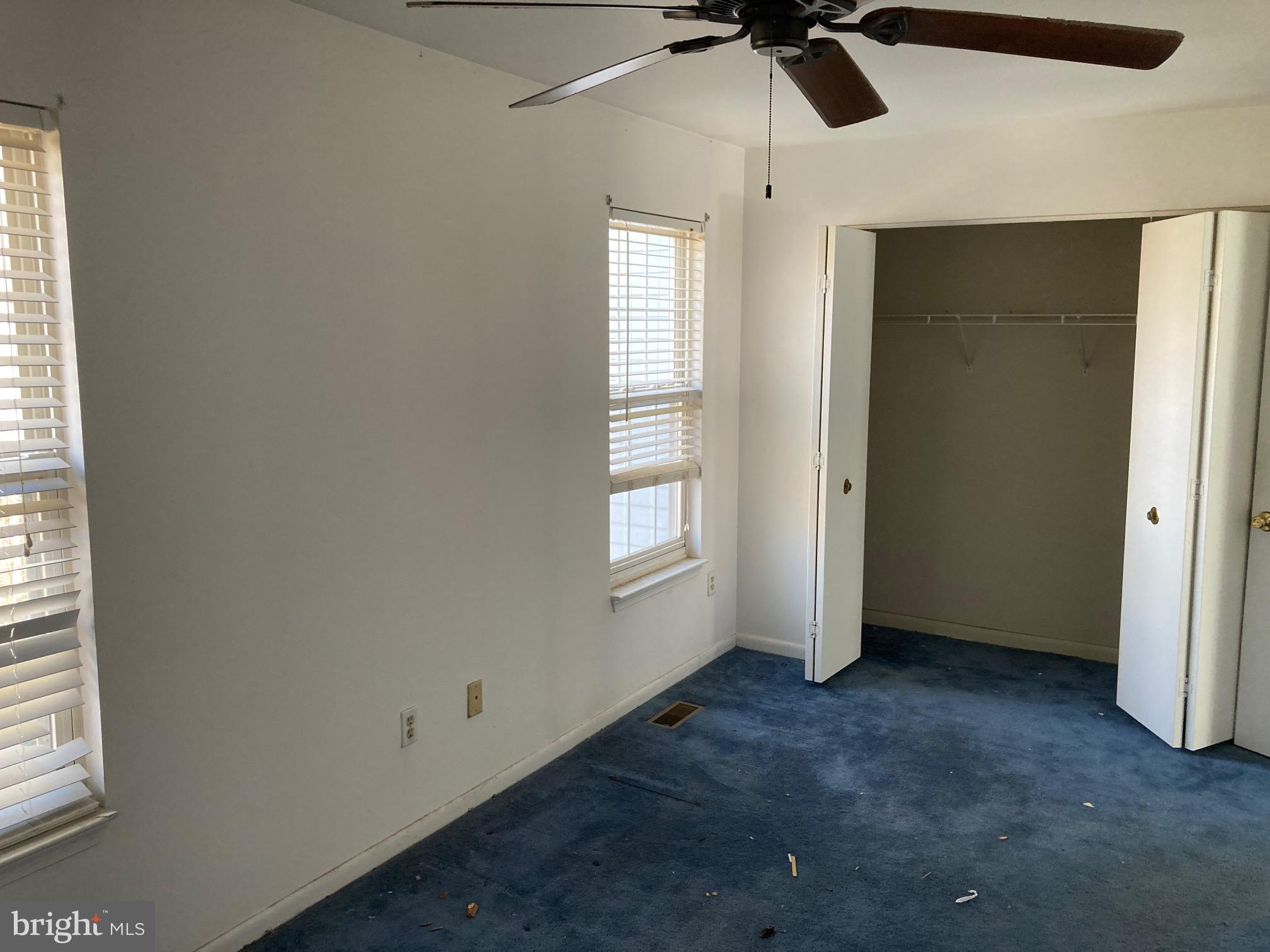 CHASE MANOR - Residential