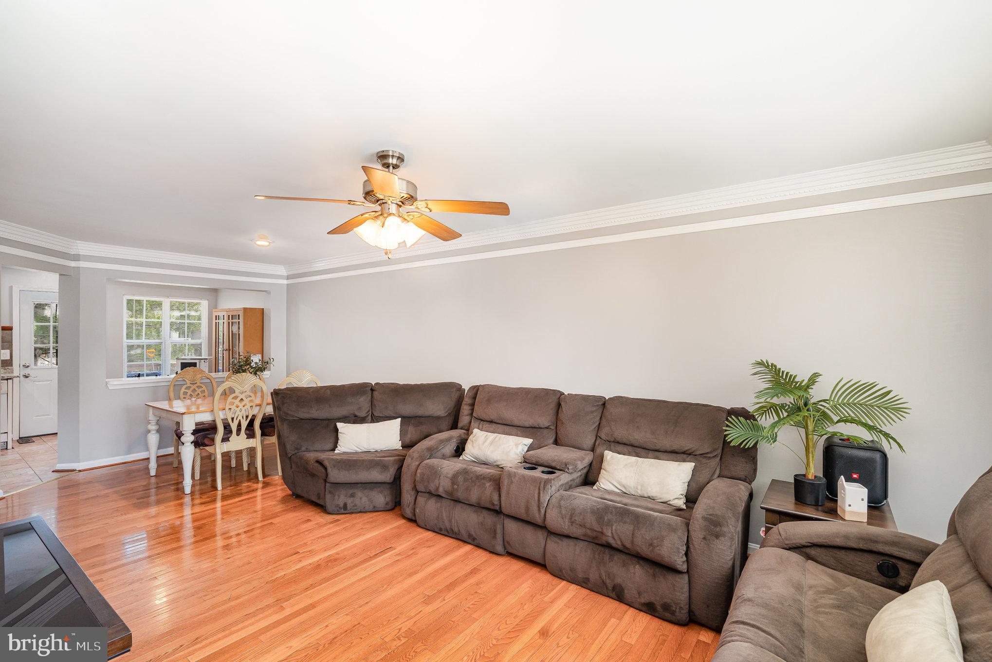8035 LANTERN COURT 124