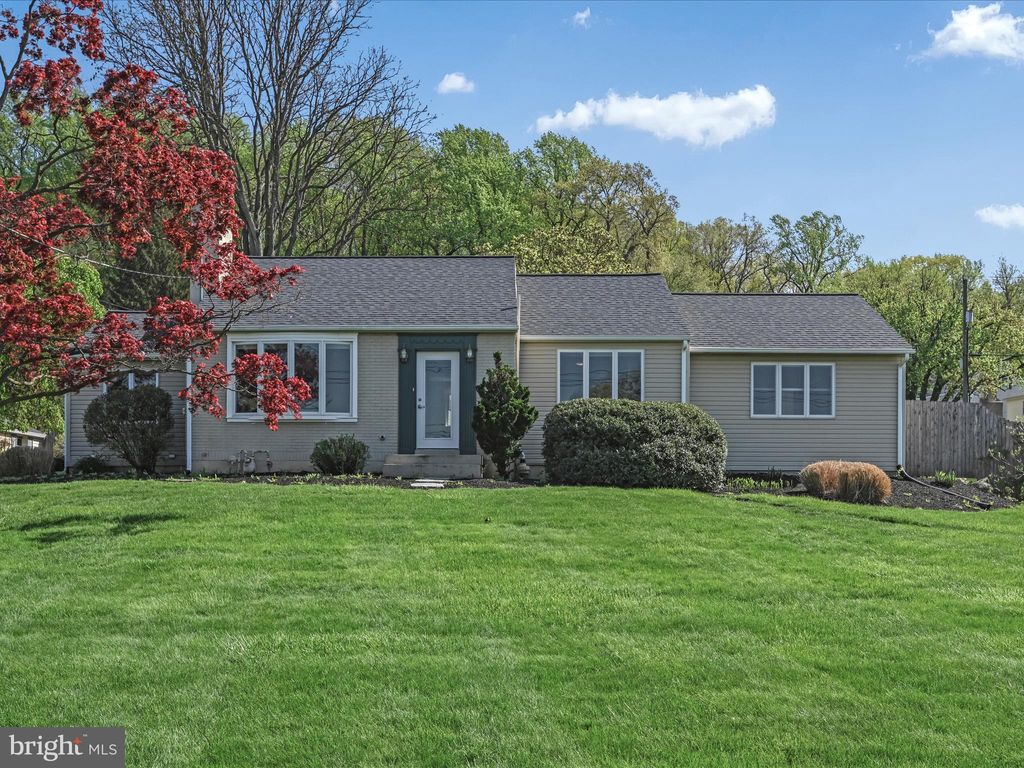 Photo of 3018 BOWMAN RD, LANCASTER, PA 17601 (MLS # PALA2033626)