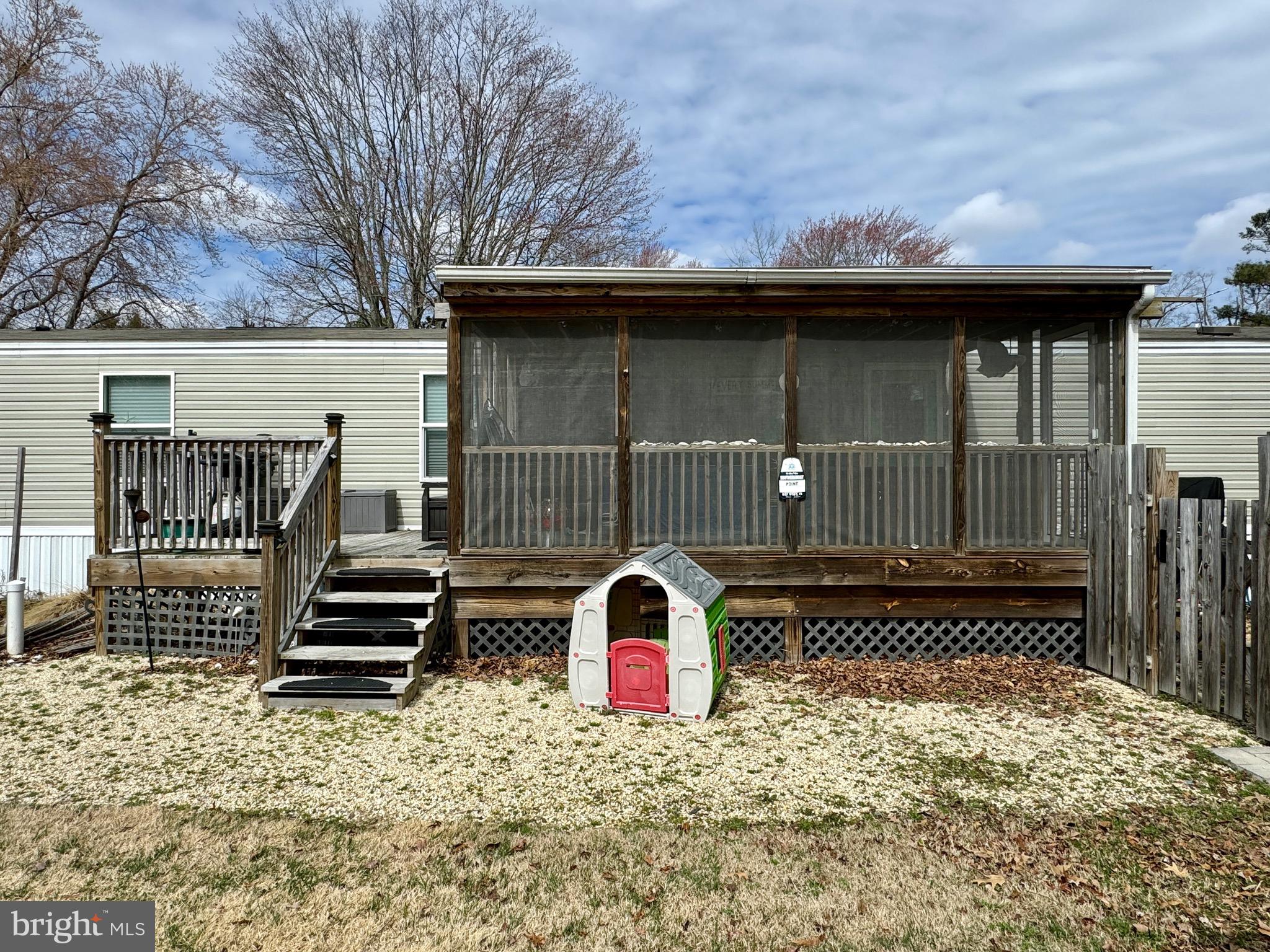 RIVERDALE PARK - Residential