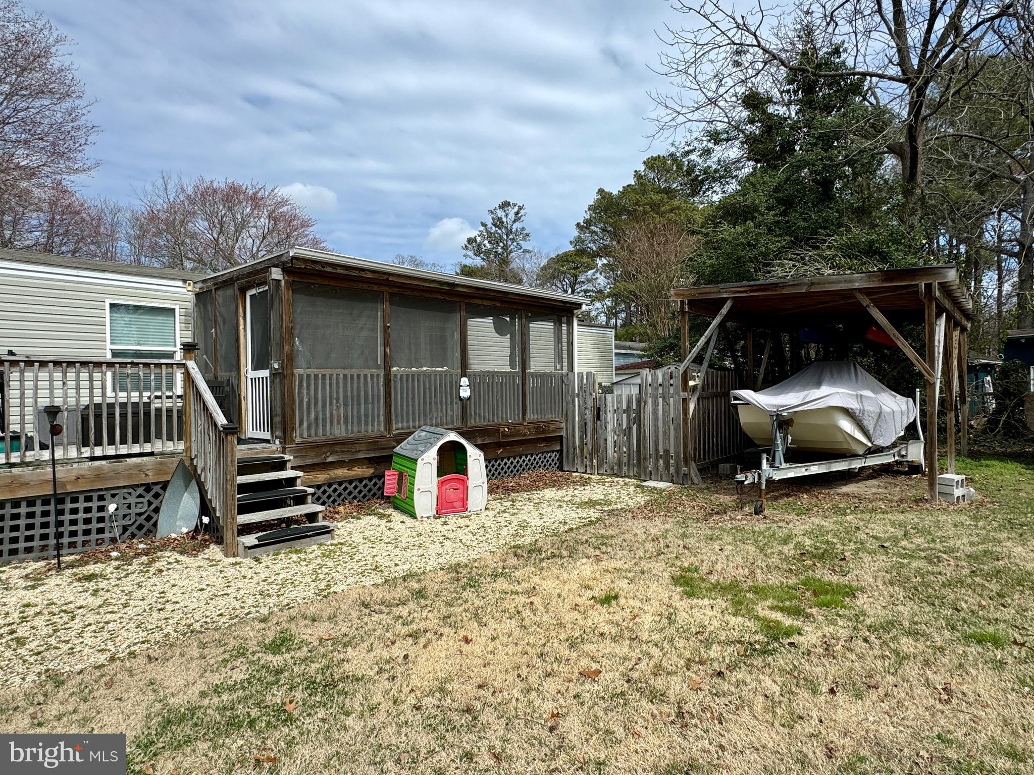 28467 WYNIKAKO AVENUE