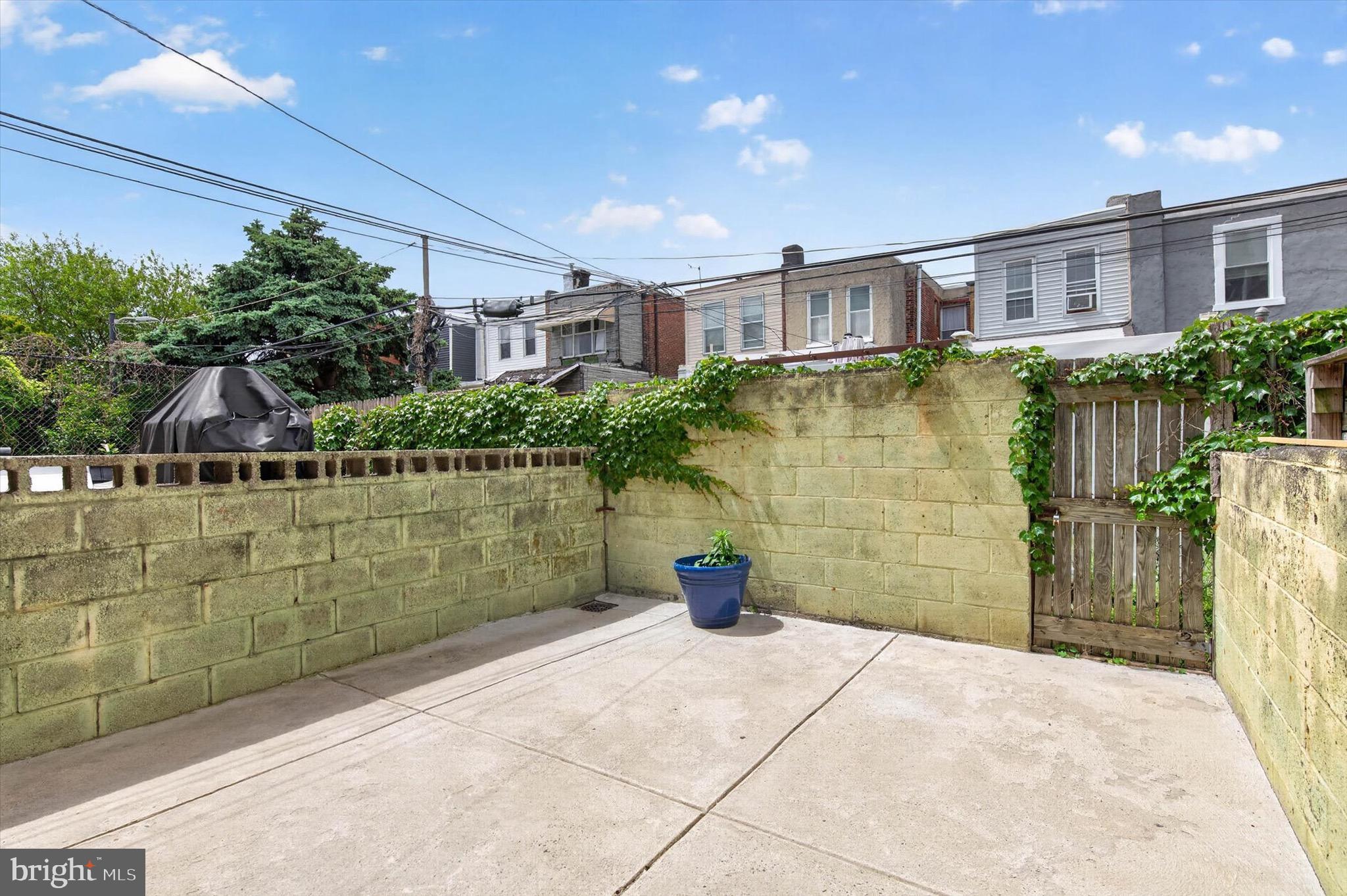 PORT RICHMOND - Residential