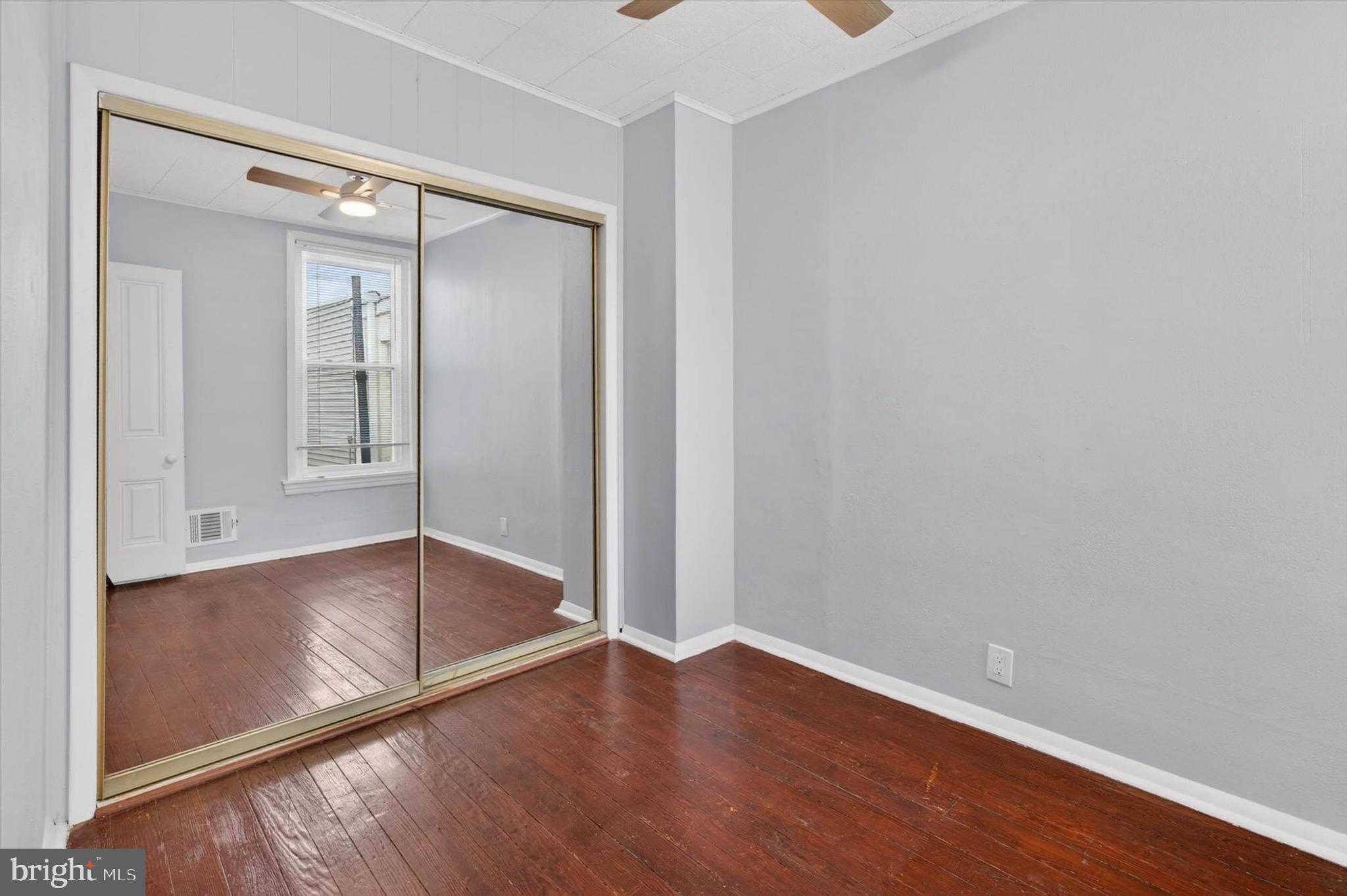 PORT RICHMOND - Residential