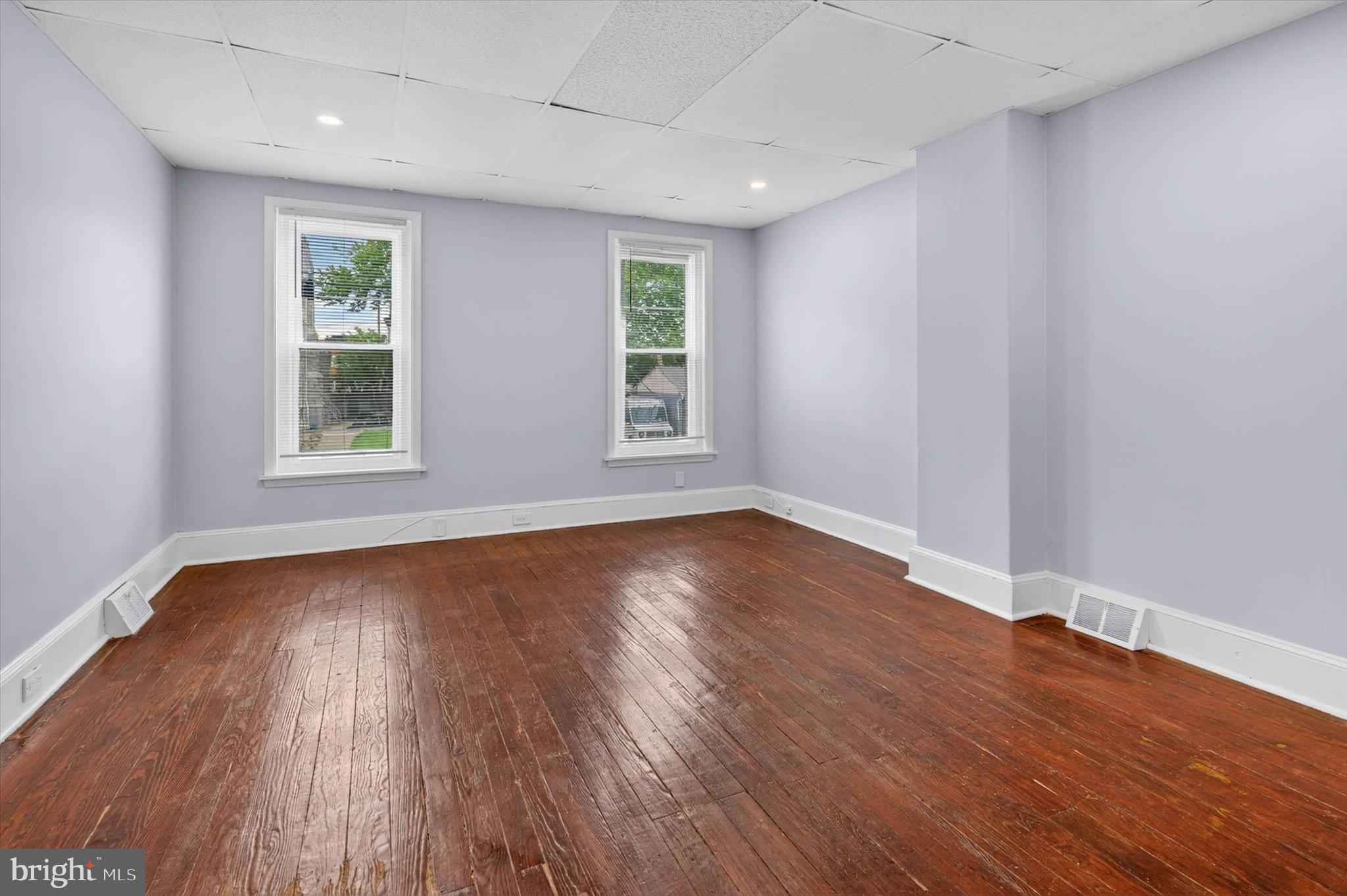 PORT RICHMOND - Residential