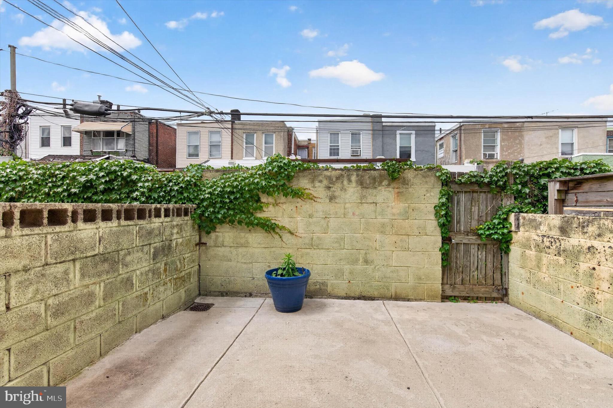 PORT RICHMOND - Residential