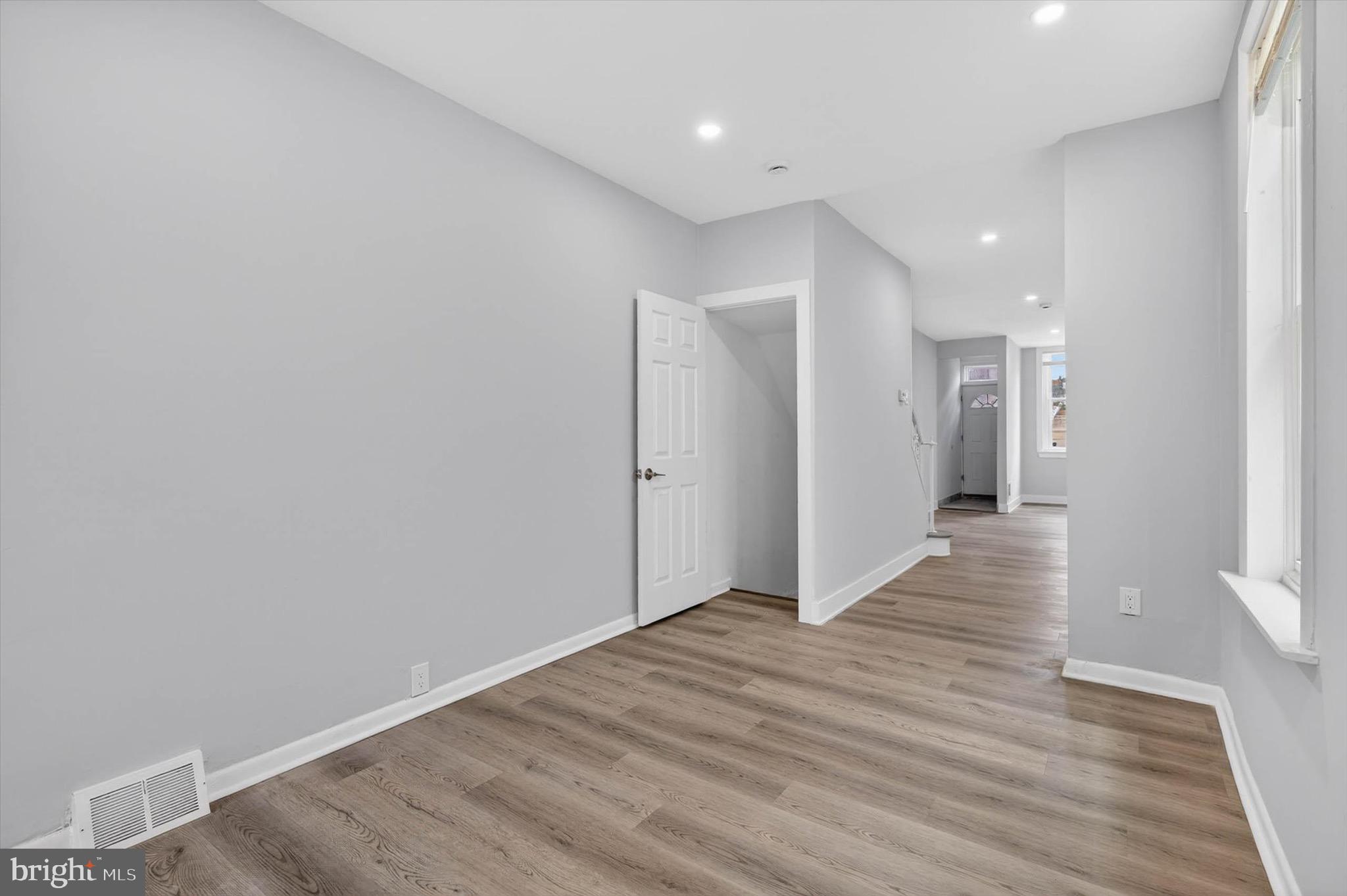 PORT RICHMOND - Residential