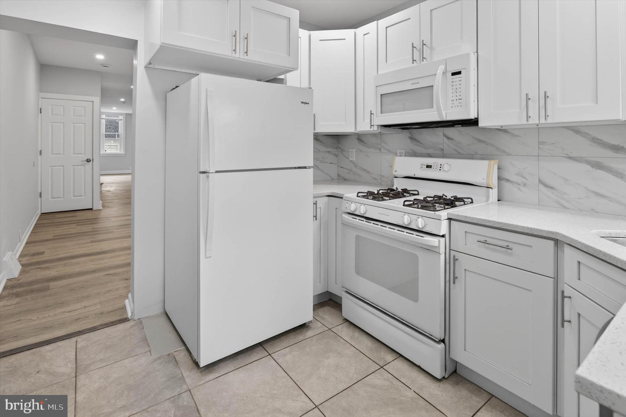PORT RICHMOND - Residential