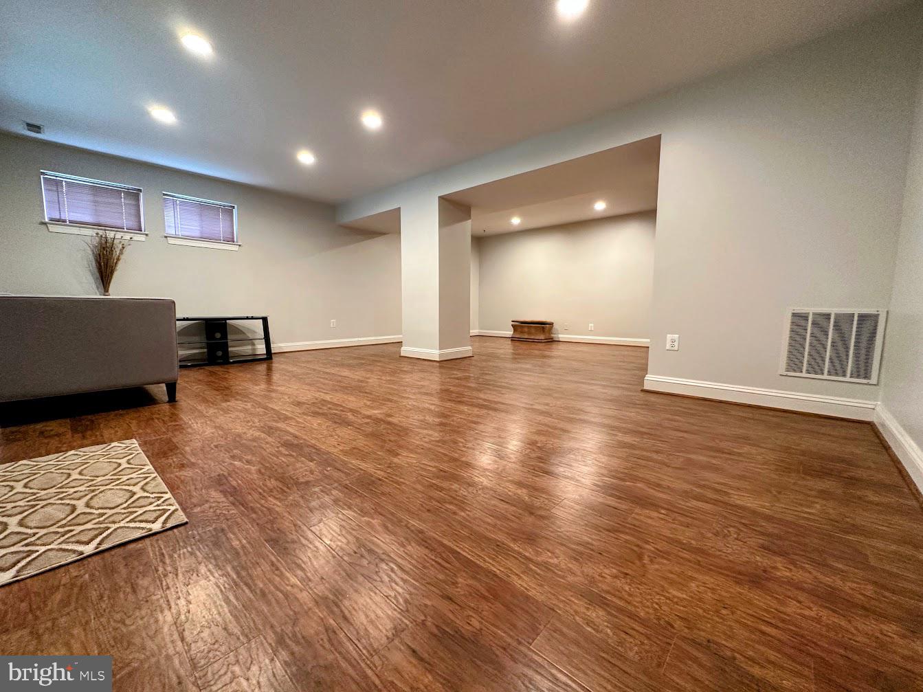 NOTTINGHAM WOODS - Residential