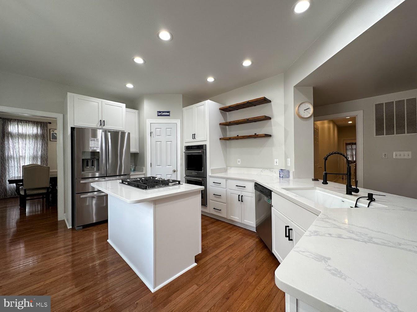 NOTTINGHAM WOODS - Residential