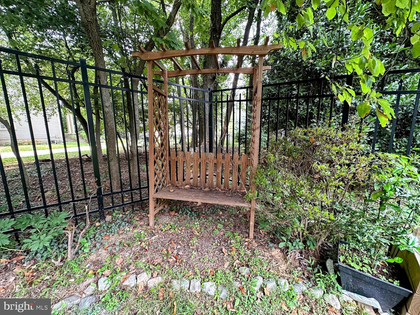 NOTTINGHAM WOODS - Residential