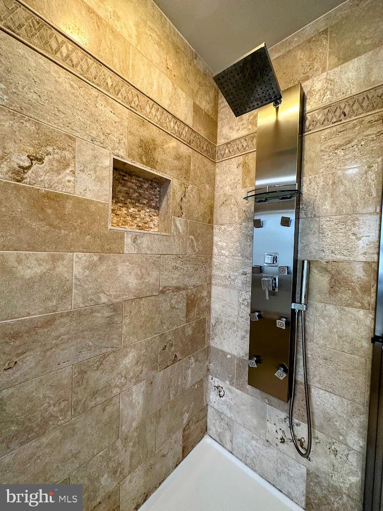 NOTTINGHAM WOODS - Residential