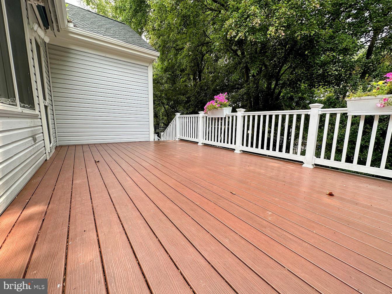 NOTTINGHAM WOODS - Residential