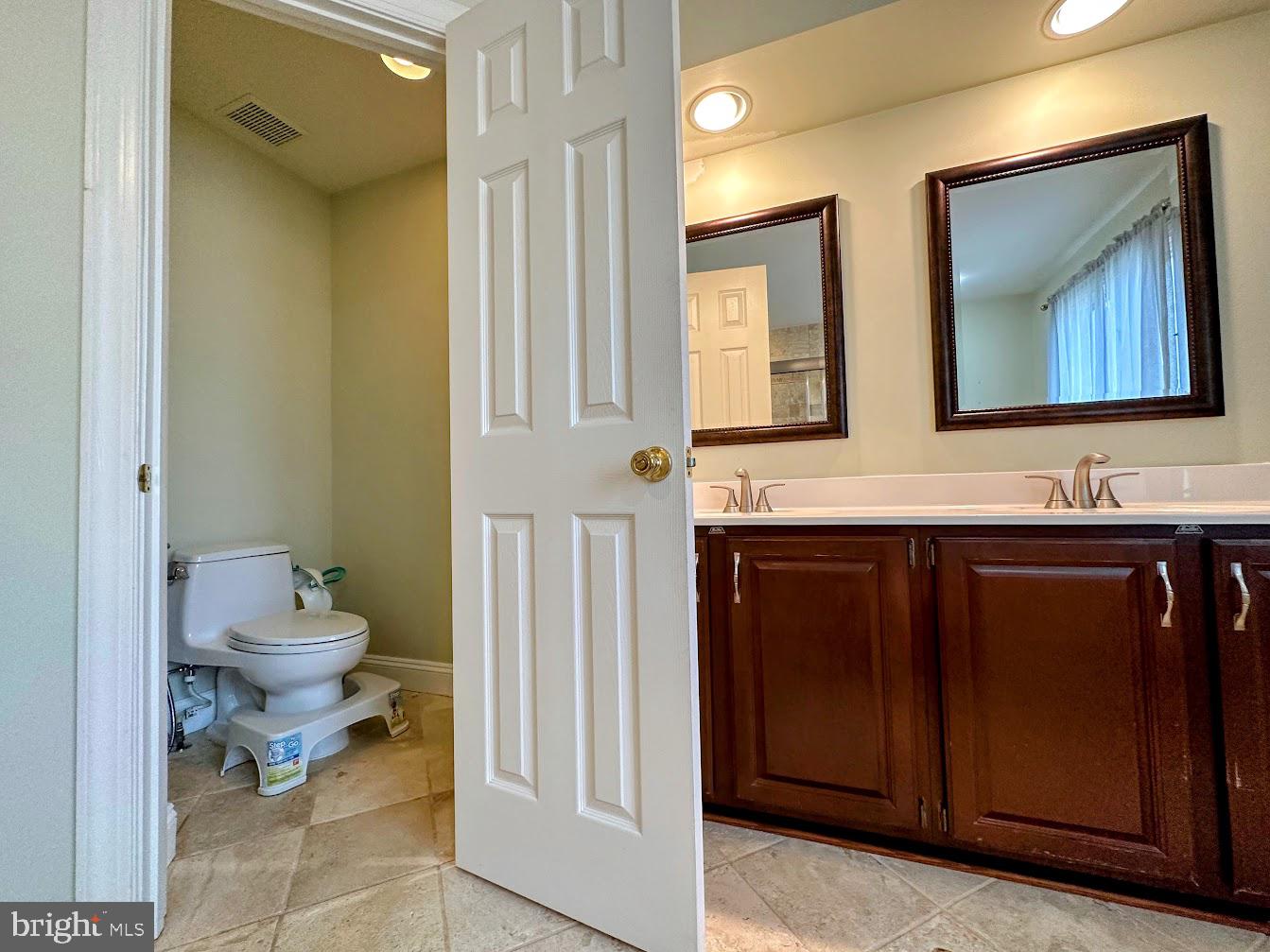 NOTTINGHAM WOODS - Residential