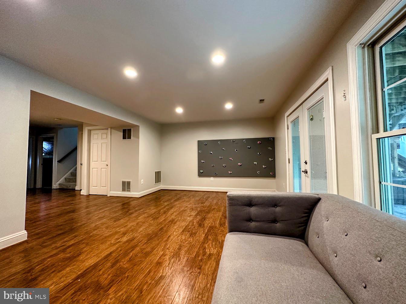 NOTTINGHAM WOODS - Residential