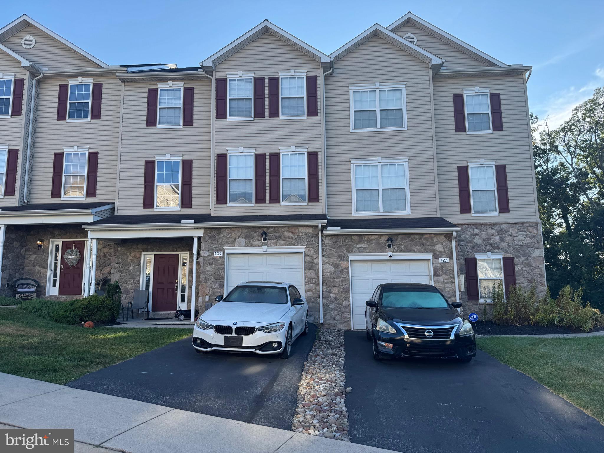 WOODCREST HILLS - Residential