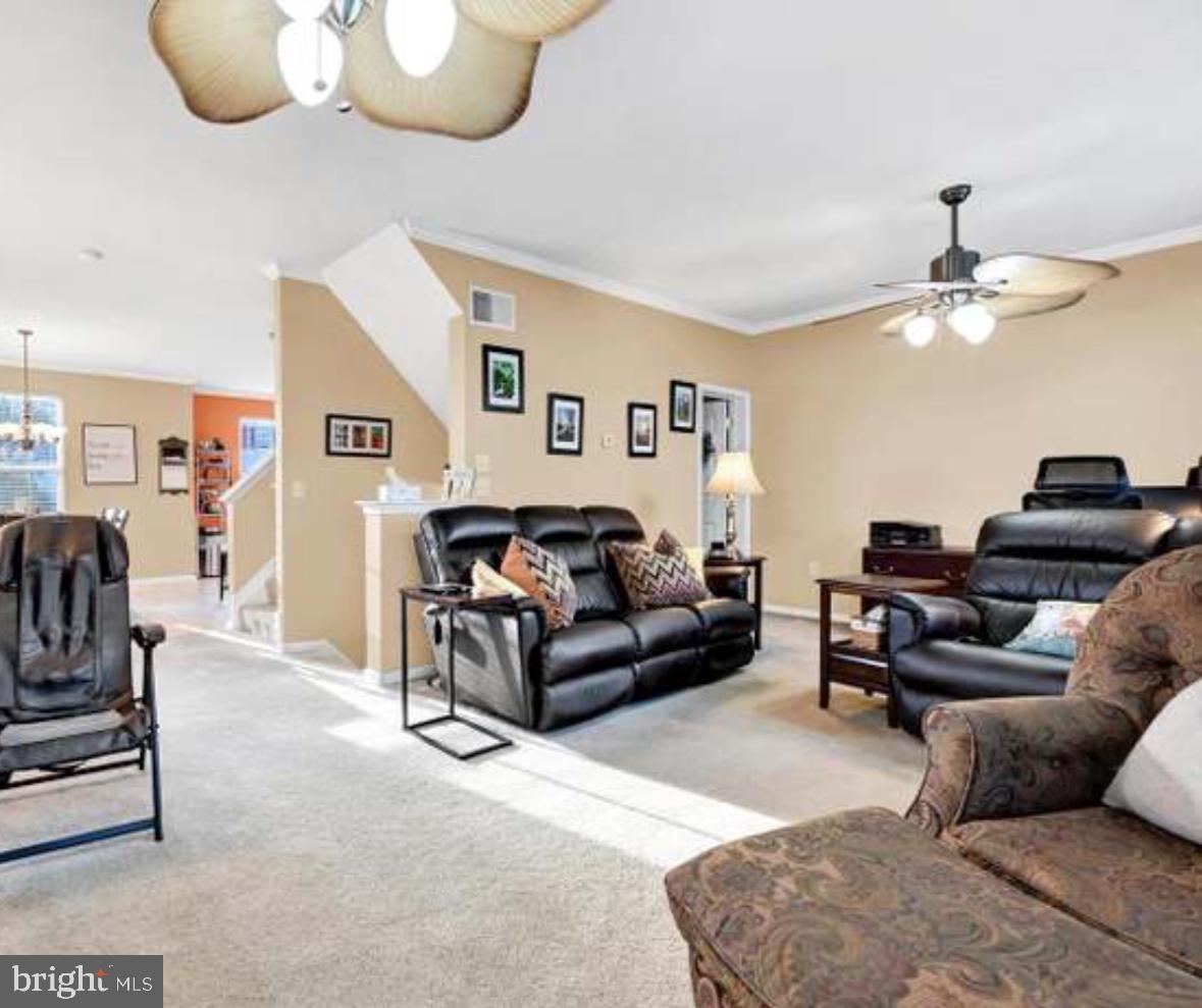 WOODCREST HILLS - Residential