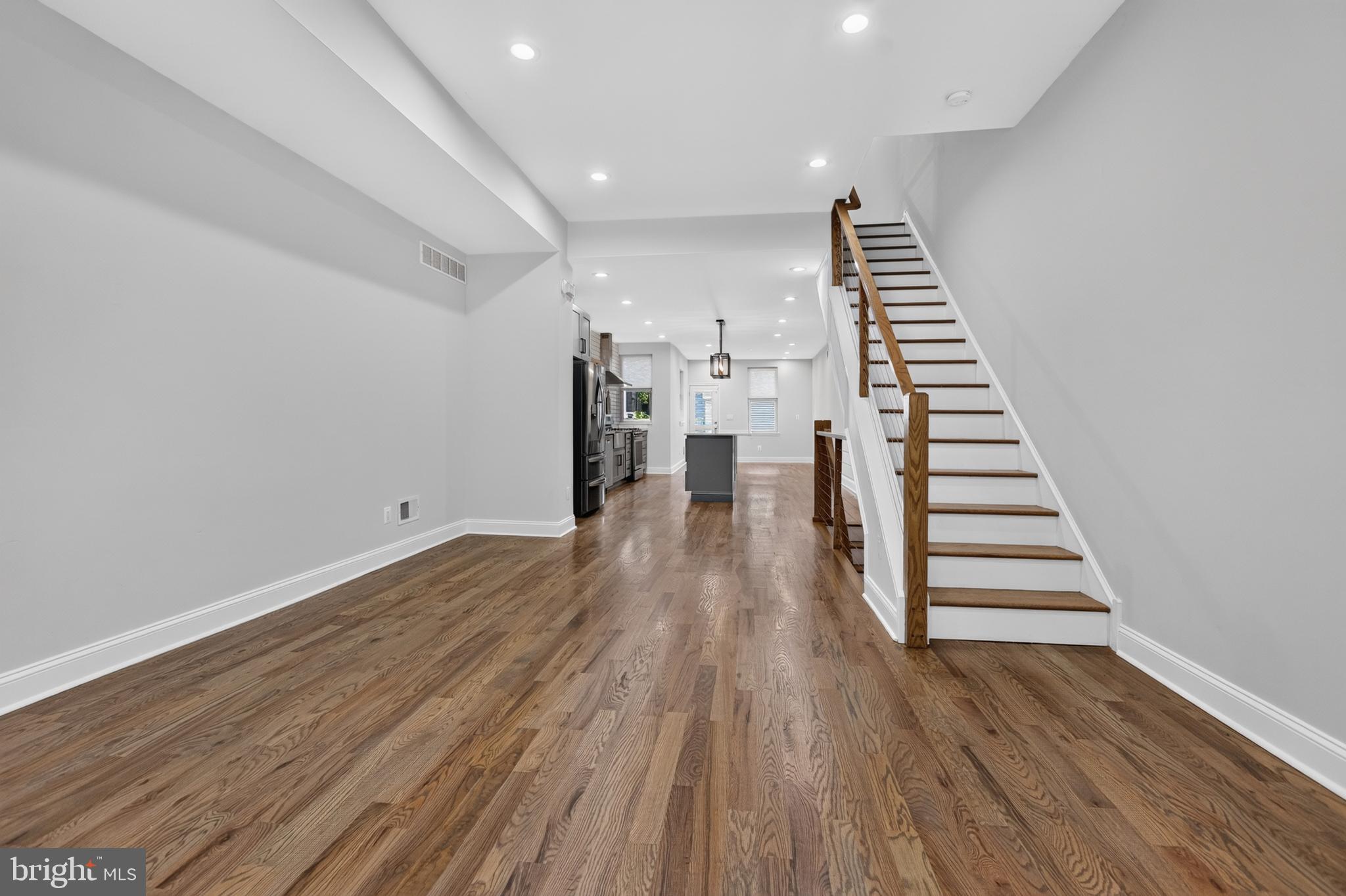 3113 W MONTGOMERY AVENUE