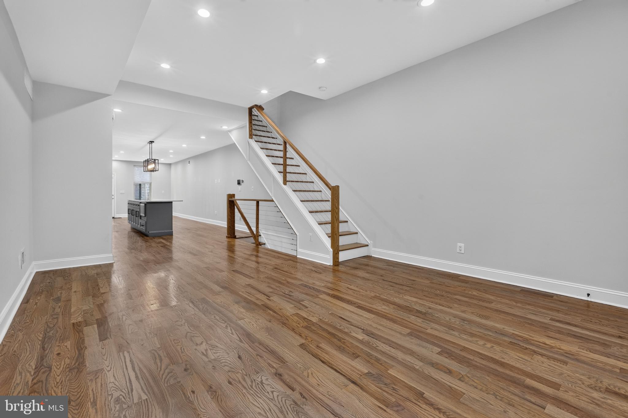 3113 W MONTGOMERY AVENUE