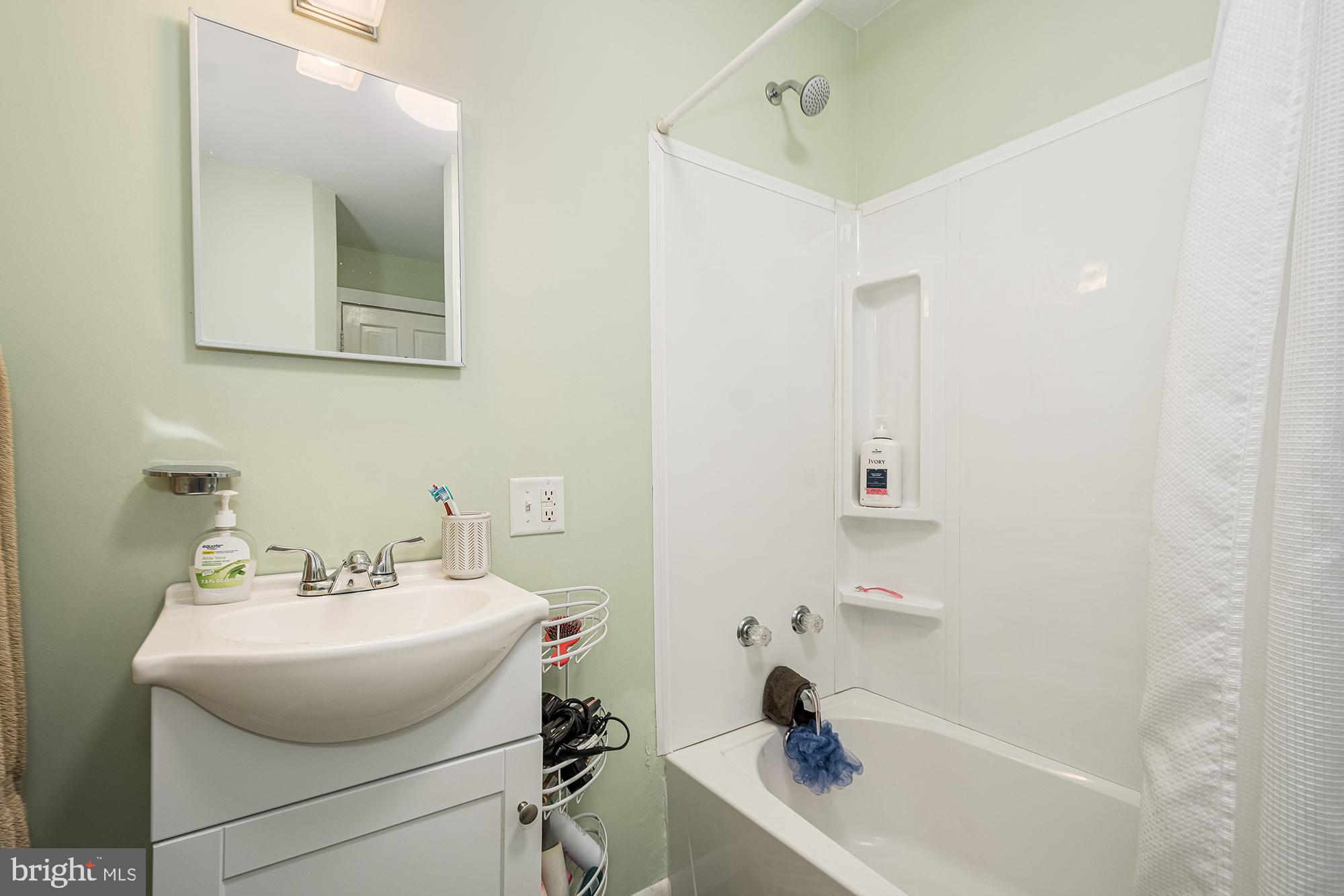 OAKLAND - Residential