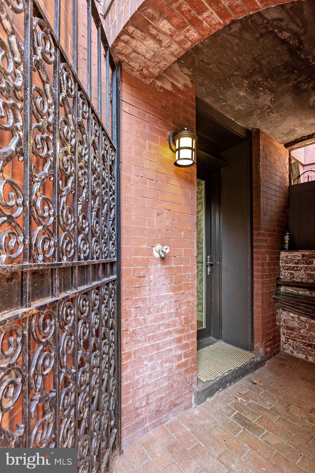 1330 VERMONT AVENUE NW 2