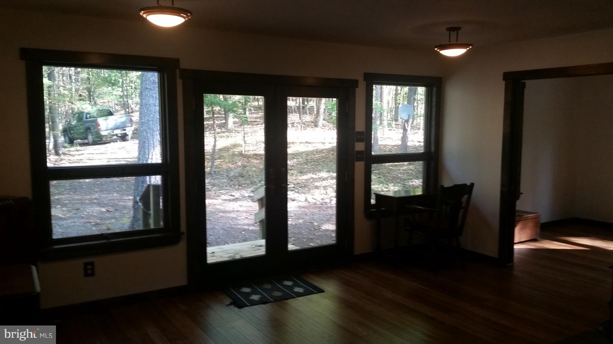 MOUNTAIN VIEW RETREAT - Residential