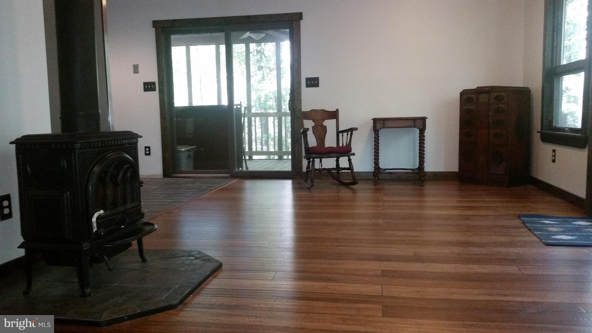 MOUNTAIN VIEW RETREAT - Residential